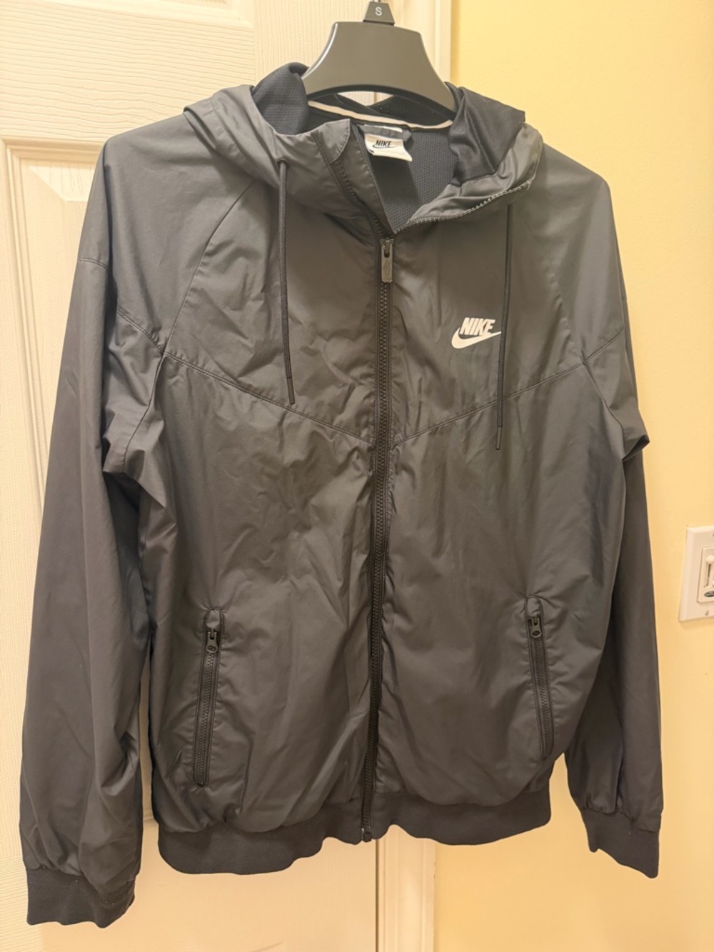 Nike Black Hooded Lightweight Windbreaker